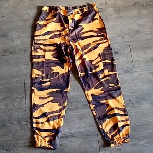 Camo pants